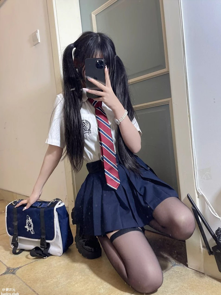 超绝双马尾美少女，纯欲脸非常好看，美乳长腿超嫩美鲍人间极品啊